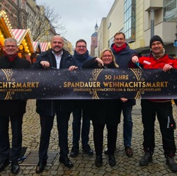 Spandauer Weihnachtsmarkt 2023 in der Altstadt offiziell eröffnet